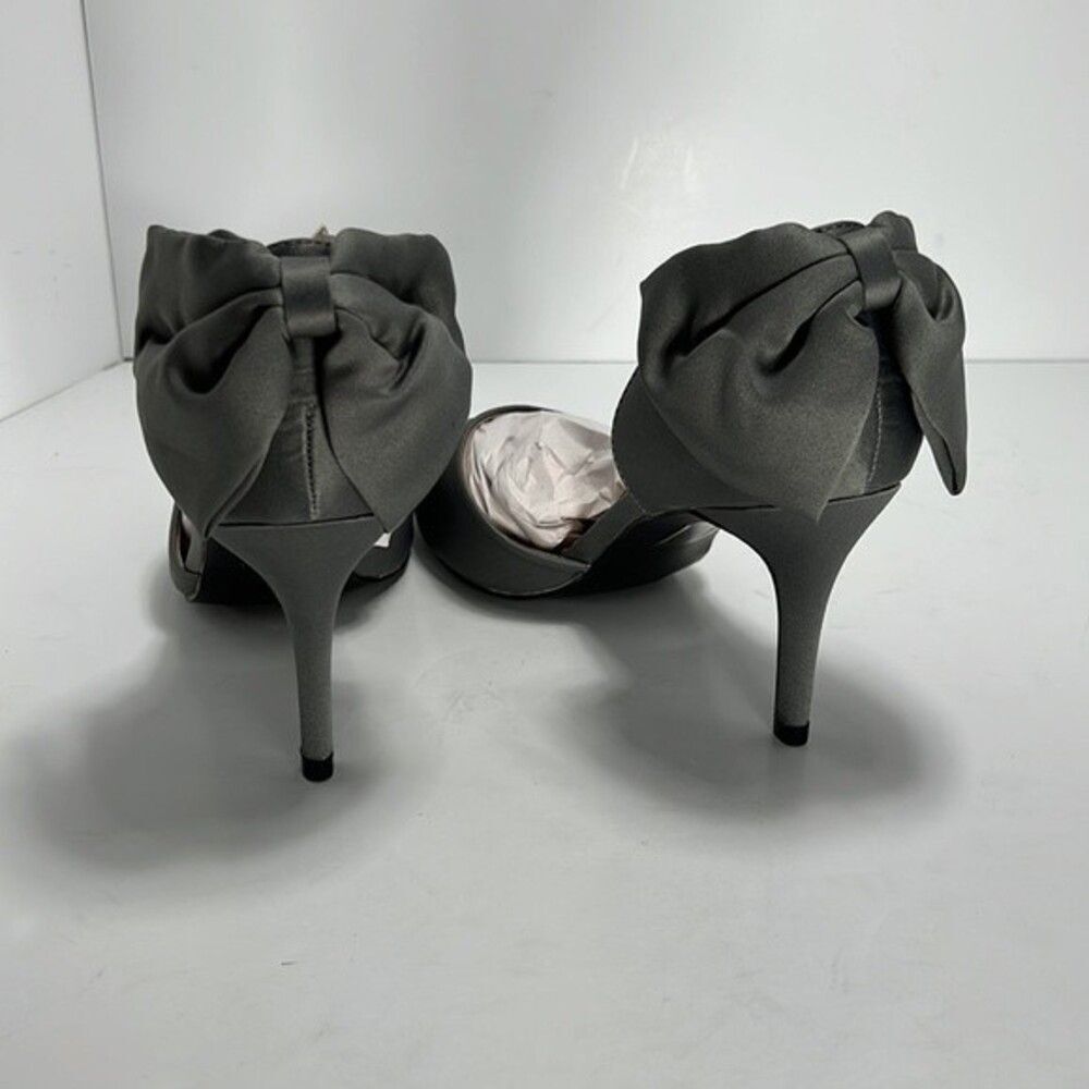 Journee Collection Tanzi Heels Grey size 8 - Picture 3 of 9
